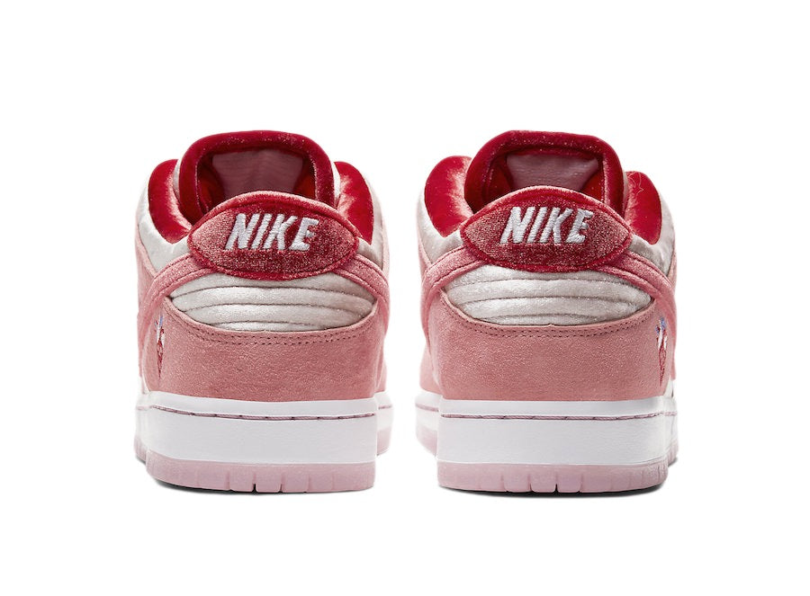 StrangeLove x Nike SB Dunk Low Valentine's Day CT2552-800