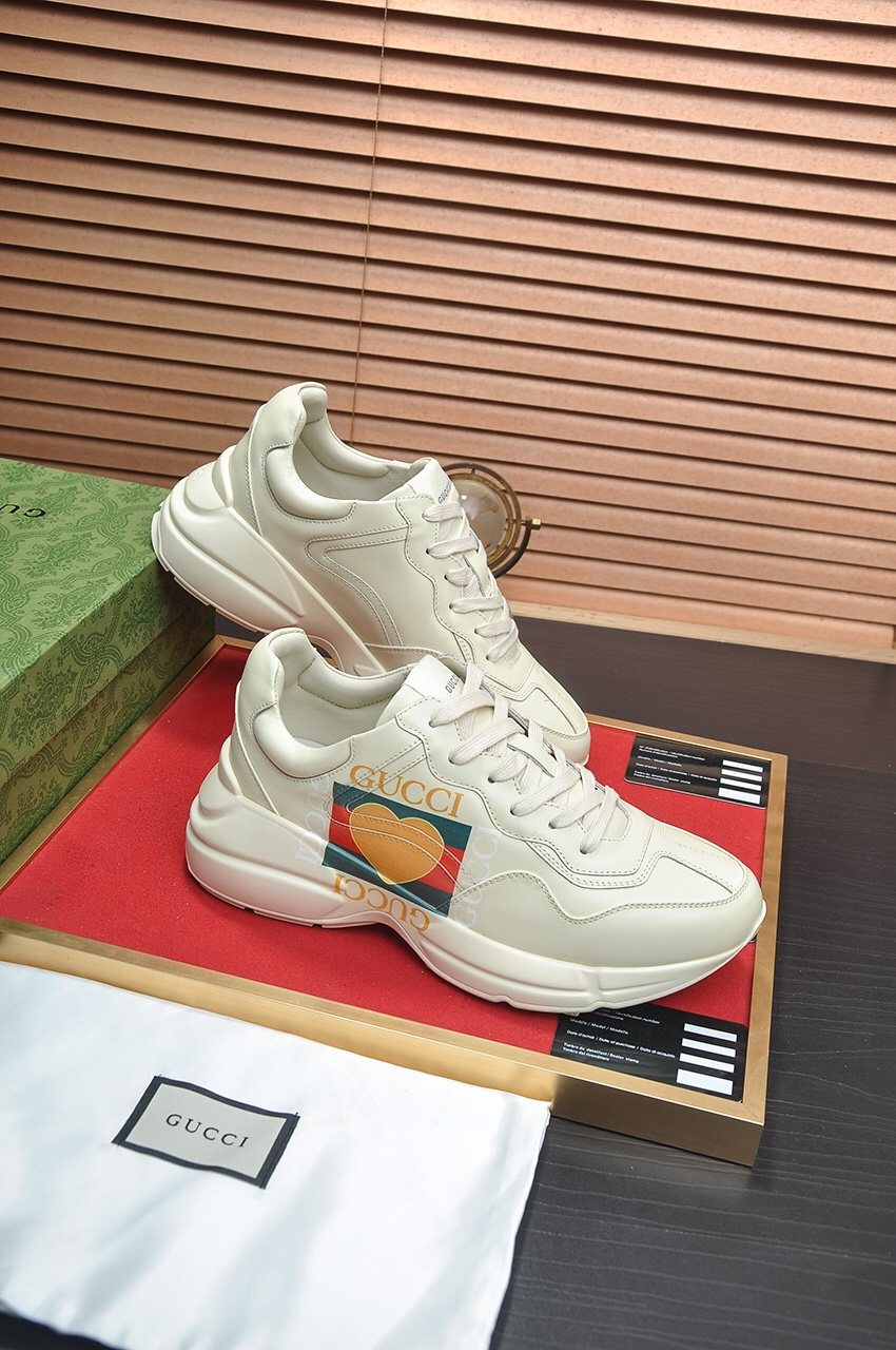 Gucci Off-White Graphic Sneakers - Layered Upper And Sculpted Sole